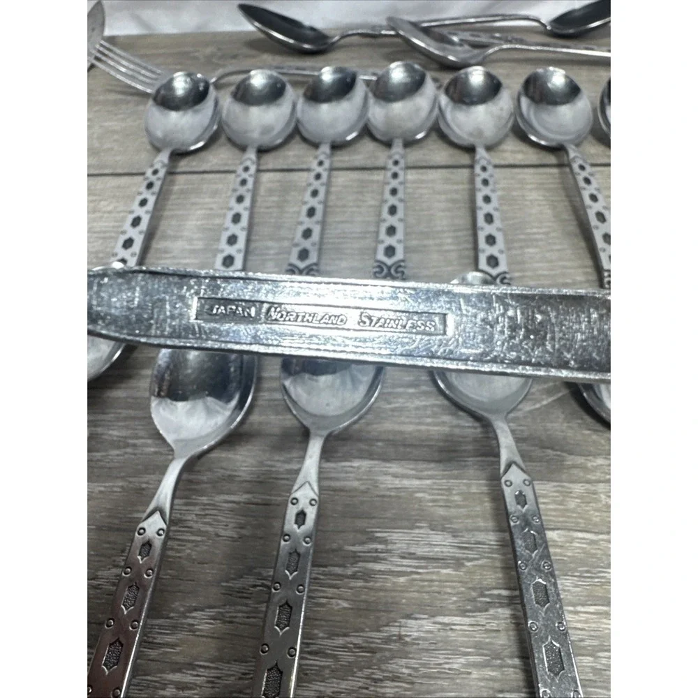 Oneida Northland San Francisco Flatware Lot 31 Pieces No Dinner Forks